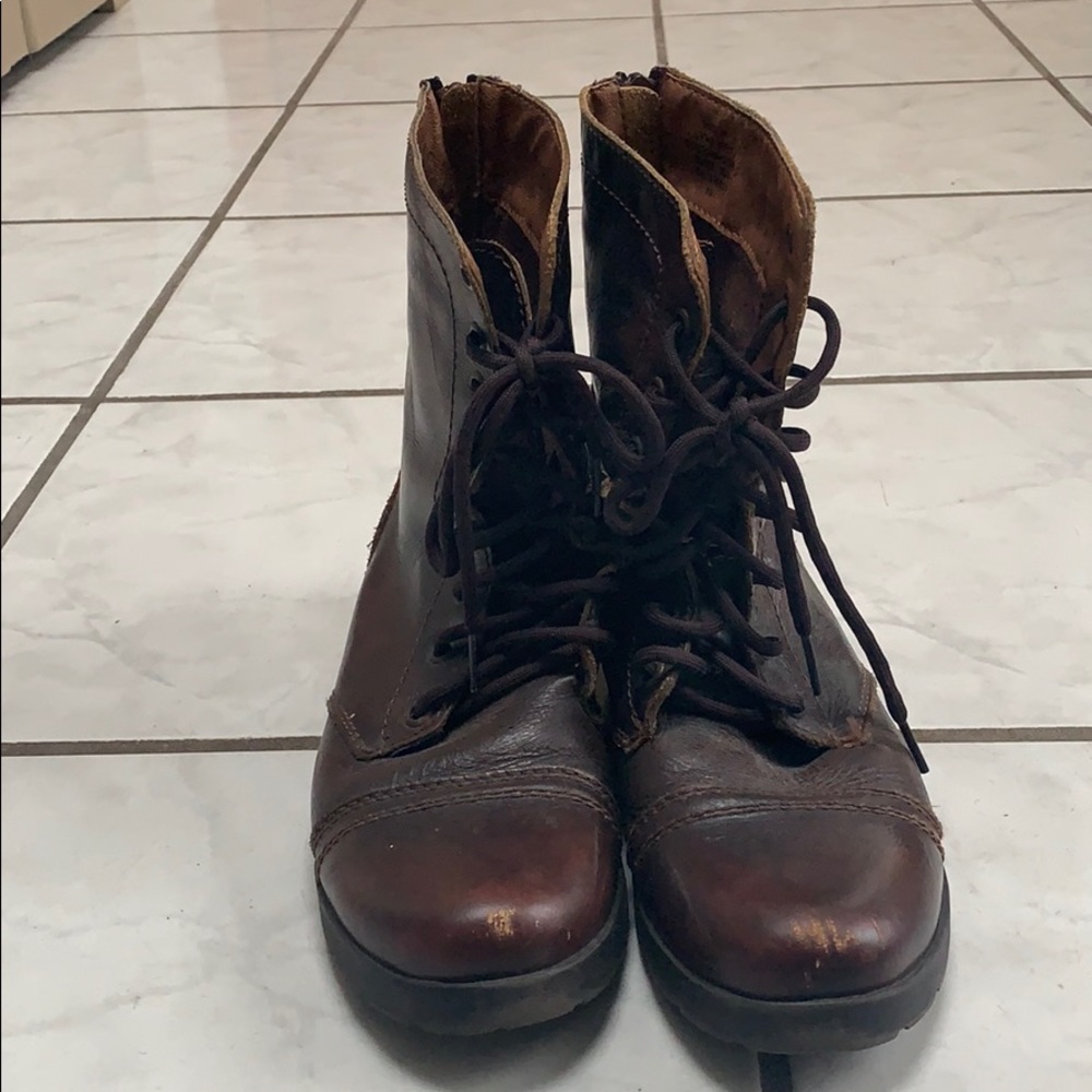 combat boots